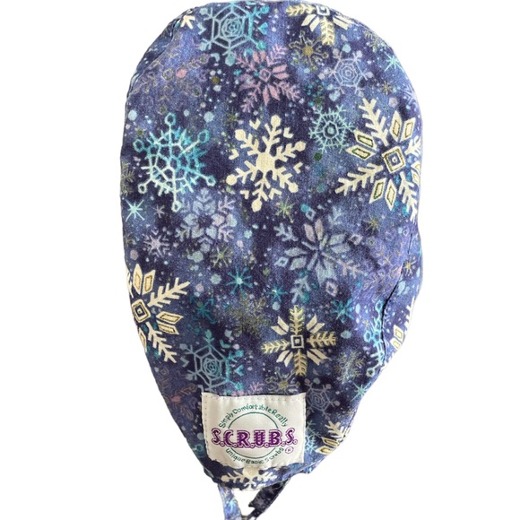 S.C.R.U.B.S. Snowflakes Scrub Hat - Picture 4 of 5